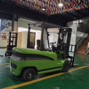 Electric forklift